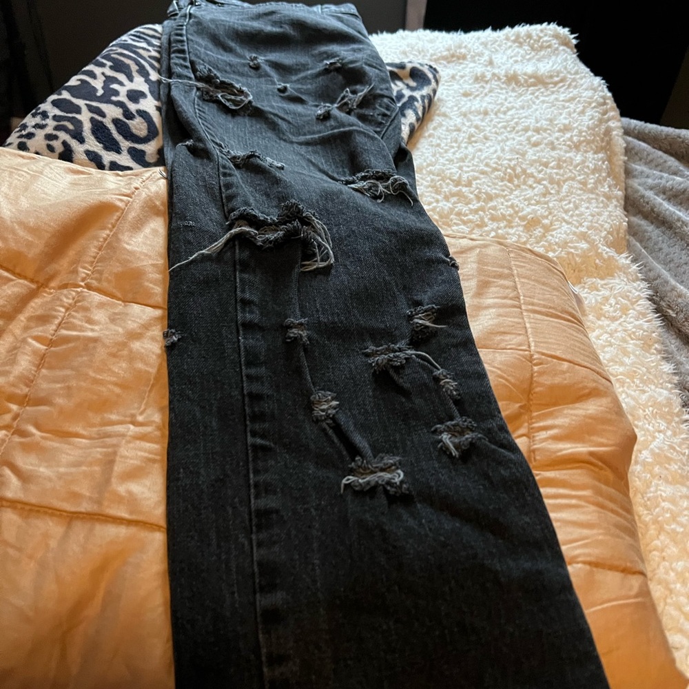 Arizona distressed jeans